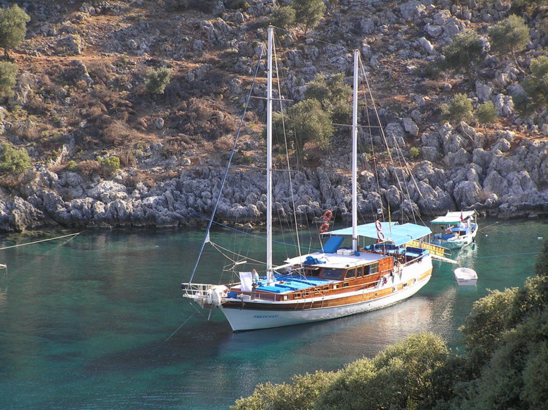 جولة القارب البحري في أنطاليا 