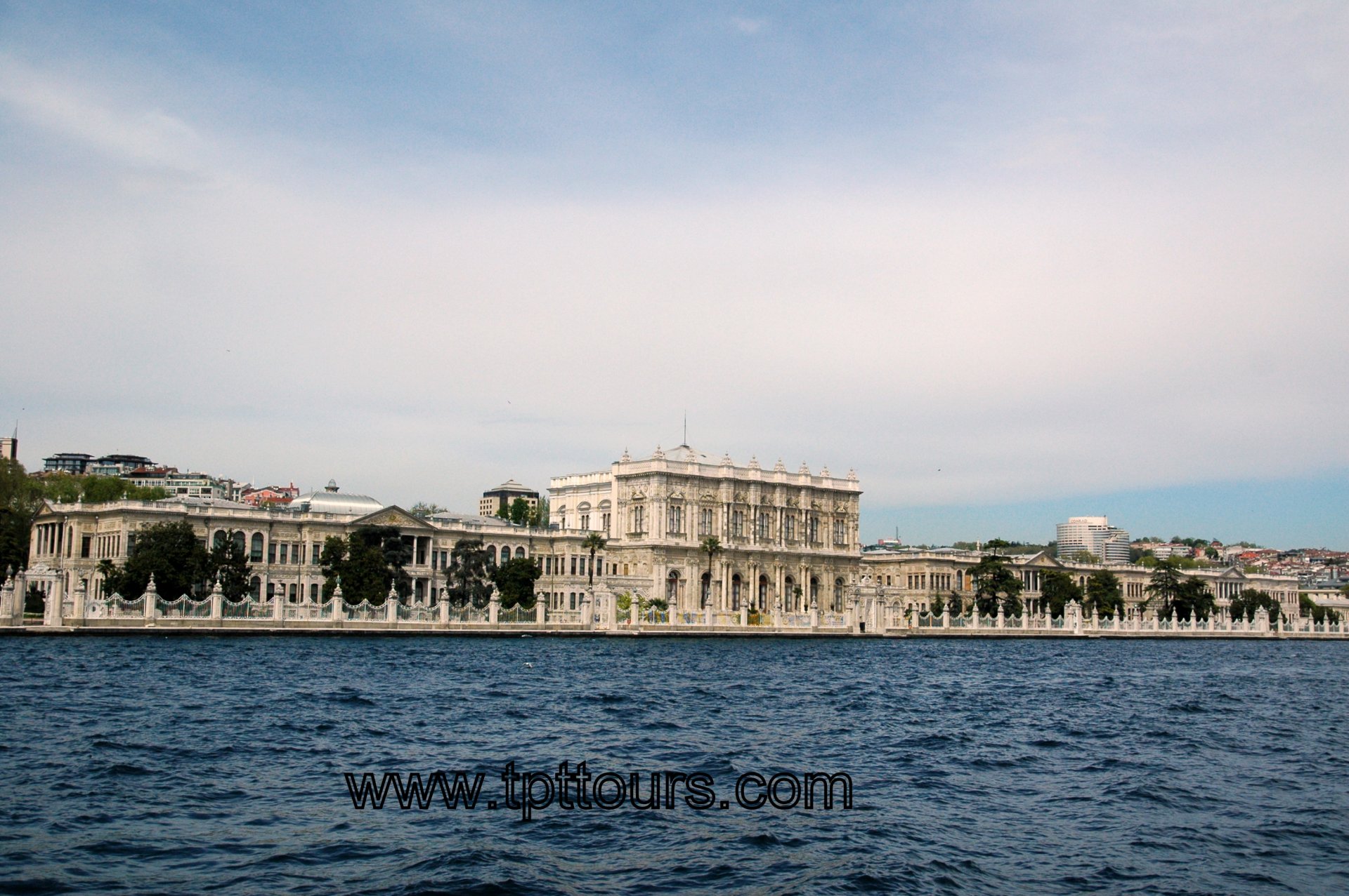 Tour de Dolmabahce Palce y Bósforo